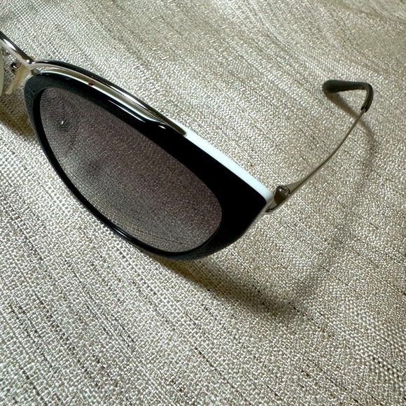 PRADA Sunglasses Black White Cat eye SPR 20U 54022 4BK-500 140 2N - Picture 8 of 12